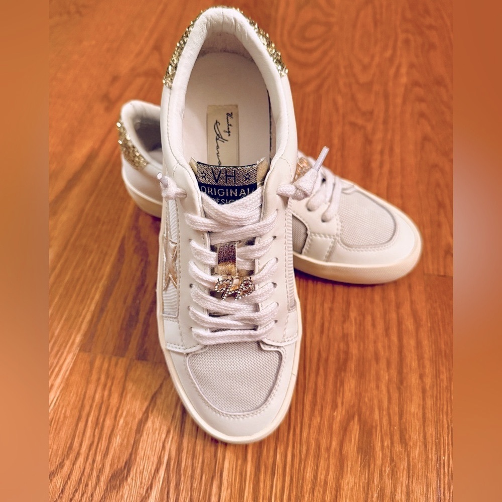 Vintage Havana Reflex 6 White and Gold Sneakers size 6.5 M
